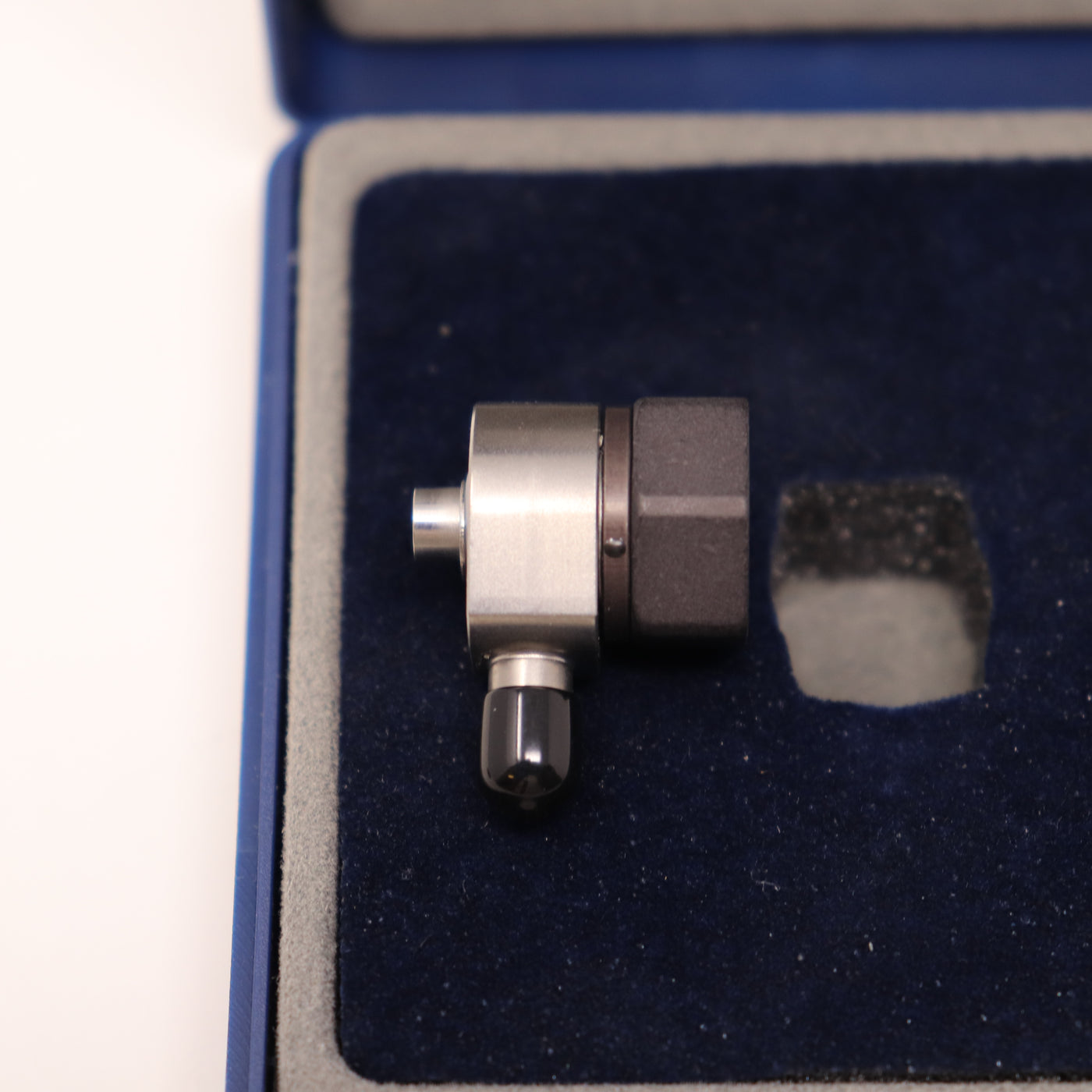 PCB Piezotronics Ceramic Shear ICP 100 mV/g Accelerometer 355B03