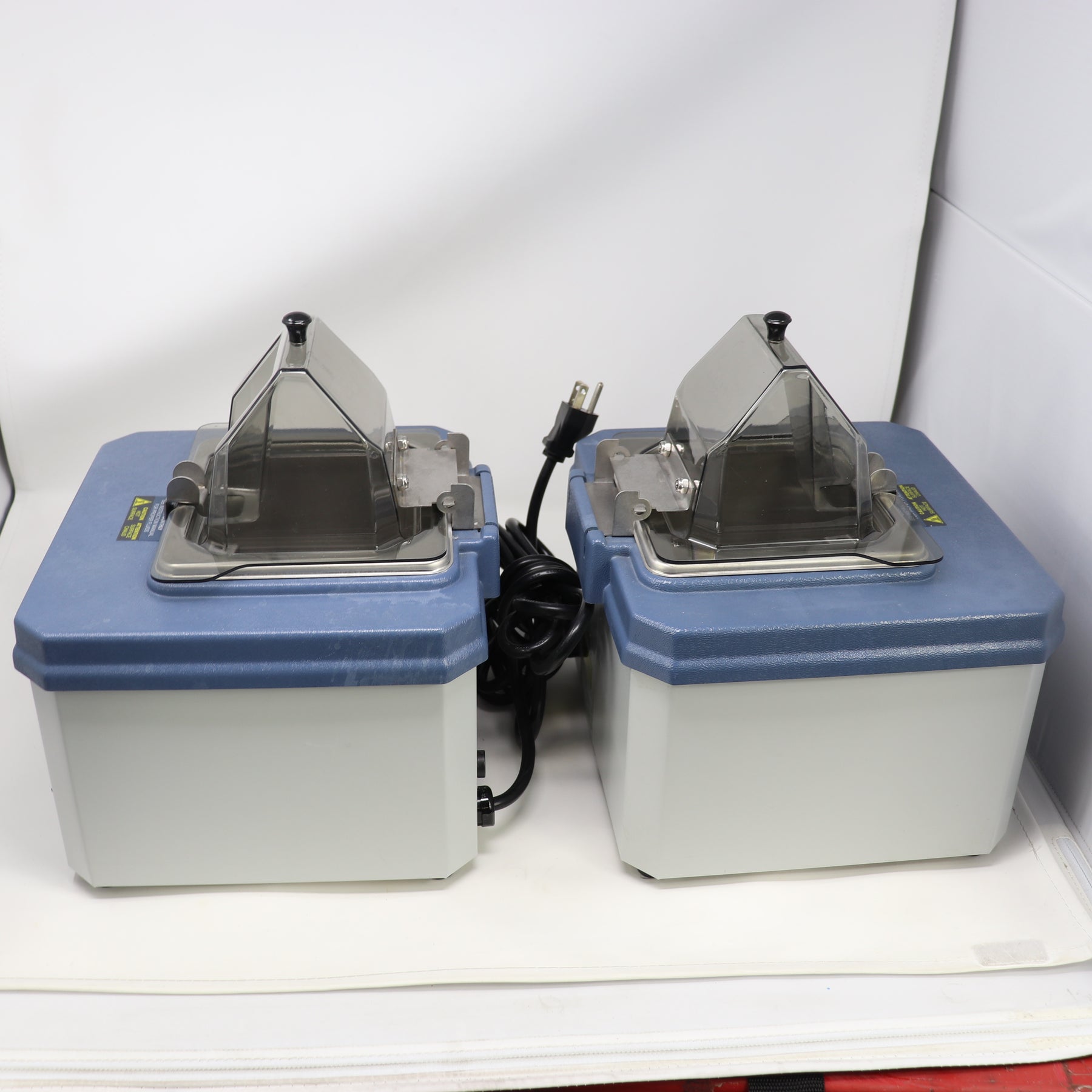 Lot of (2) Fisher Scientific Isotemp 102 Water Baths 15-460-2