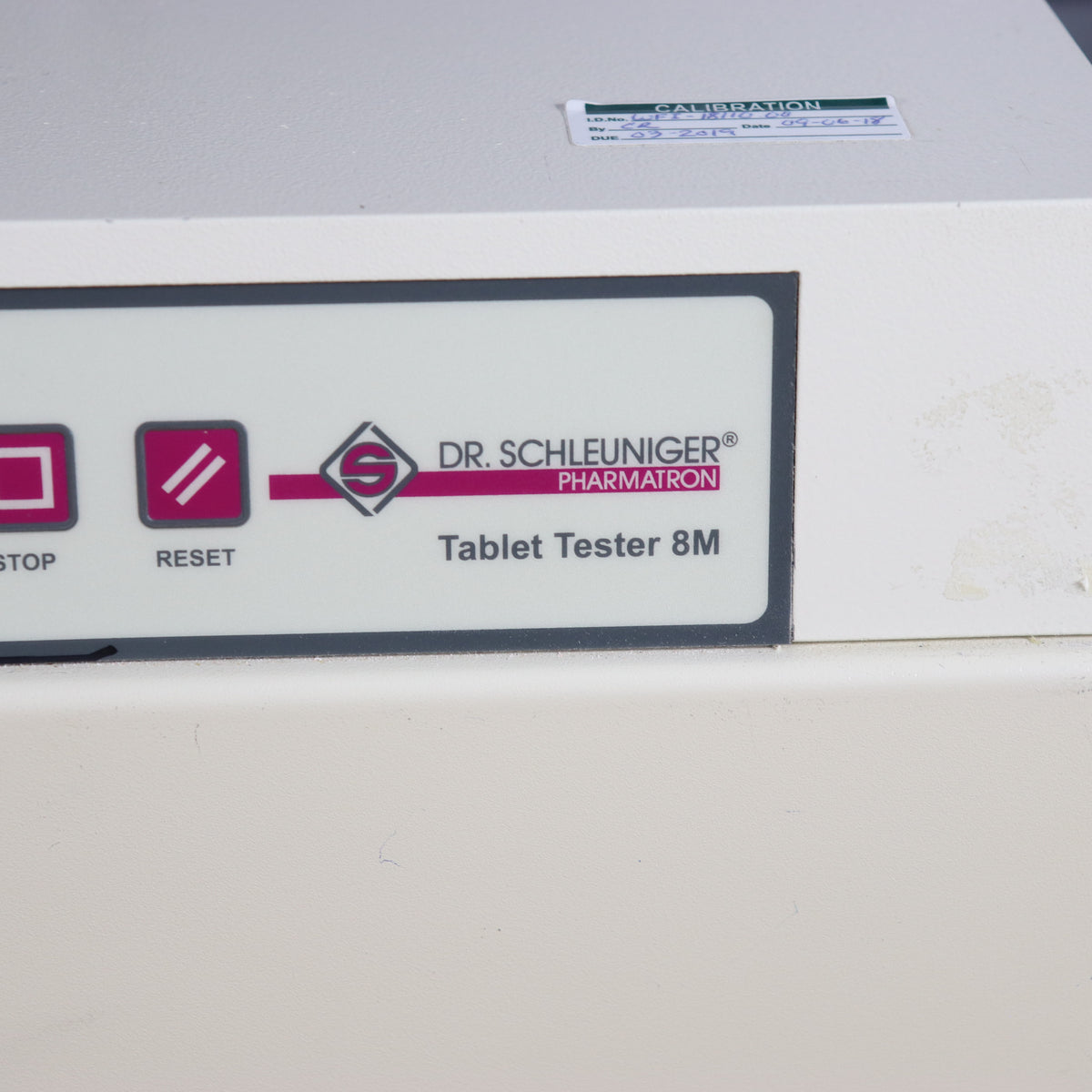 Dr.Schleuniger Pharmatron 8M Tablet Hardness Tester NIST Cal
